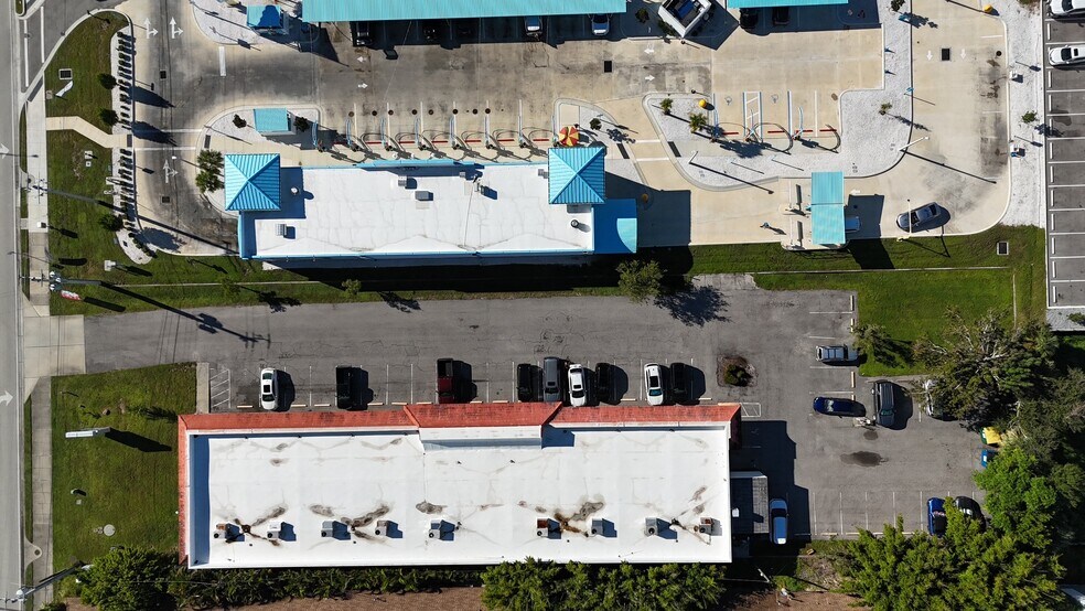 More Photos Of 115 N Tamiami Trl, Nokomis Office For Lease