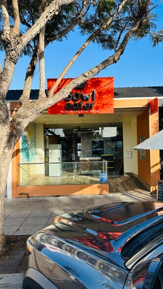 More Photos Of 1420 Garnet Ave, San Diego Storefront For Lease