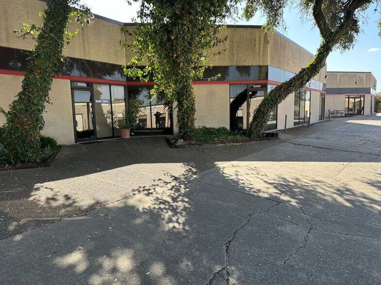 Primary Photo Of 10444-10458 Sentinel St, San Antonio Flex For Lease