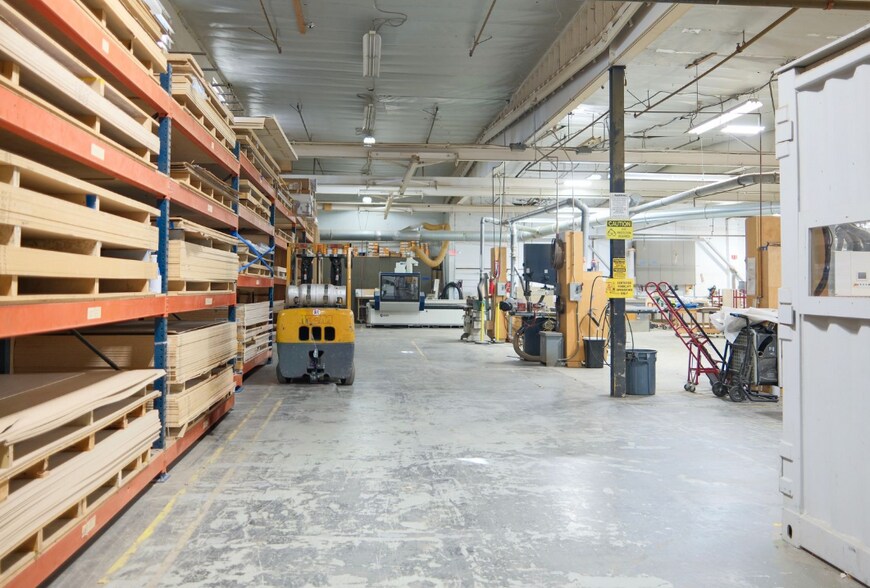 More Photos Of 1142 E Grand Ave, El Segundo Manufacturing For Lease
