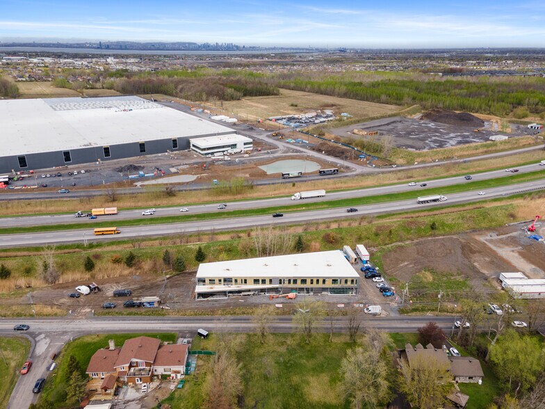 More Photos Of 1250 Rte Édouard-VII, Saint-philippe Showroom For Lease