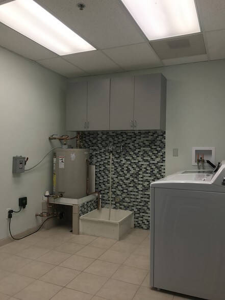 More Photos Of 1310 W St Marys Rd, Tucson Medical For Lease