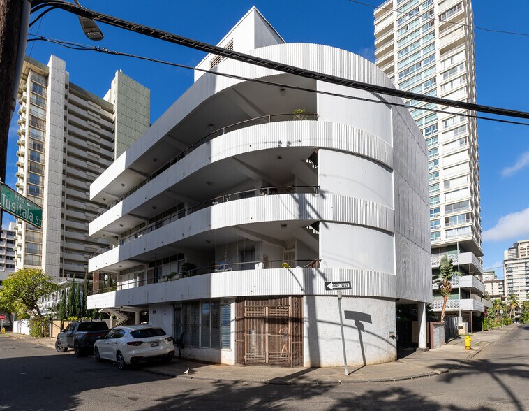 More Photos Of 250 Kapili St, Honolulu Apartments For Sale