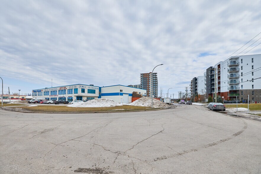 More Photos Of 460 Rue Sicard, Mascouche Land For Sale