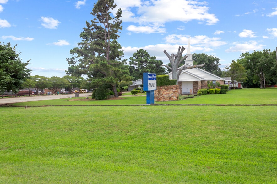 More Photos Of 21177 US Highway 80, Wills Point Religious Facility For Sale