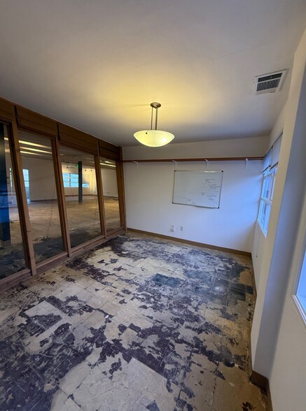 More Photos Of 300-500 Ben Franklin Ct, San Mateo Office For Lease
