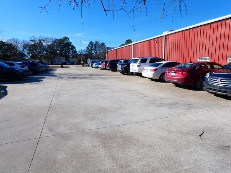 More Photos Of 5707-5719 Jenny Lind Rd, Fort Smith Storefront Retail Office For Sale