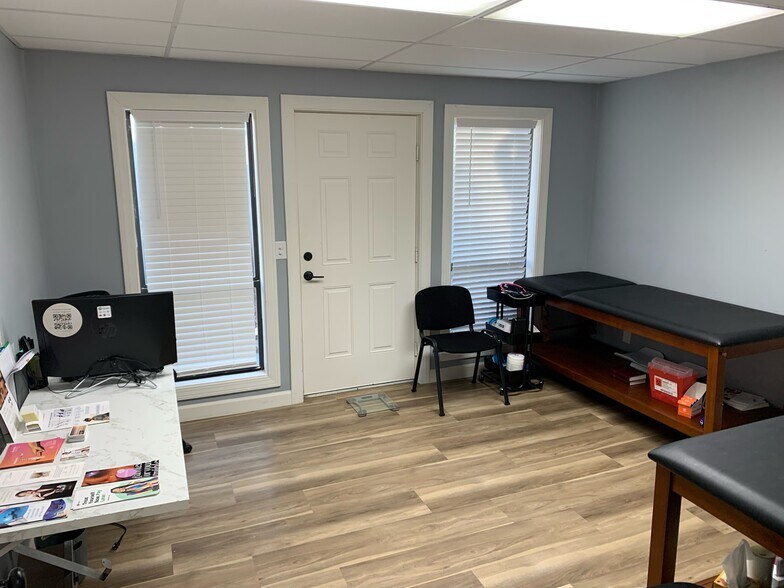 More Photos Of 219 8th St N, Columbus Office Residential For Sale