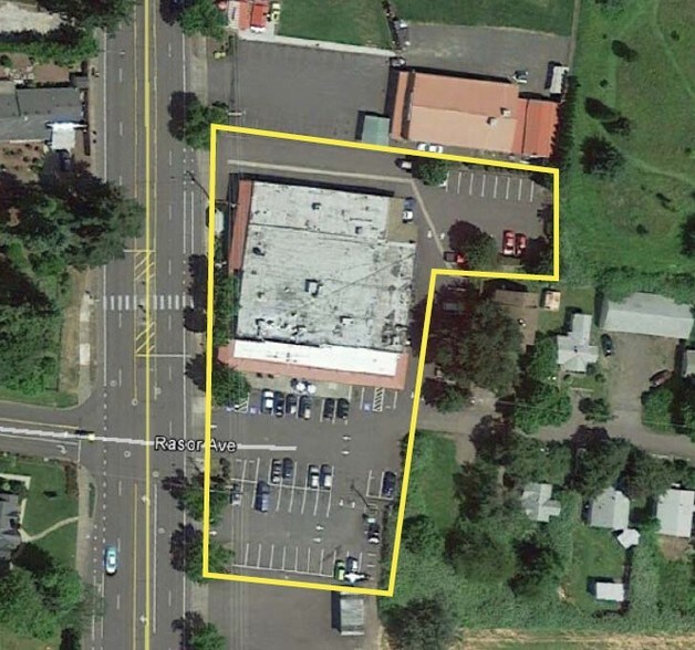 More Photos Of 645 River Rd, Eugene Restaurant For Lease