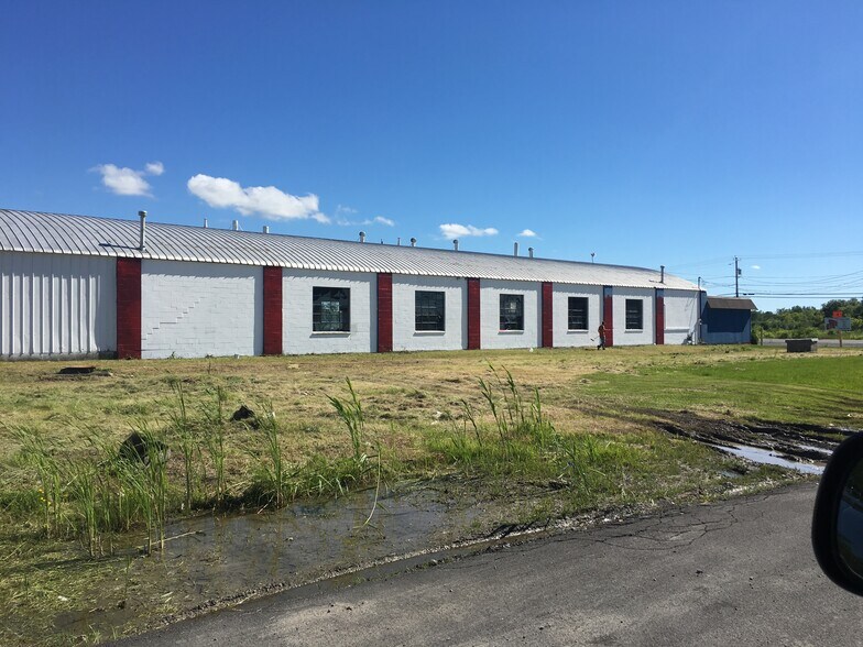 More Photos Of 23076 State Route 12, Watertown Showroom For Sale