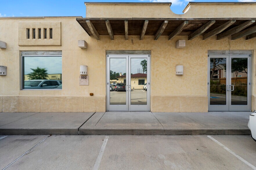 More Photos Of 25329 Budde Rd, The Woodlands Medical For Lease