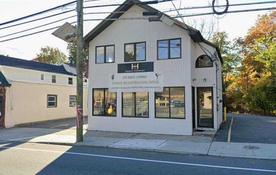 Primary Photo Of 614 Pompton Ave, Cedar Grove Freestanding For Sale