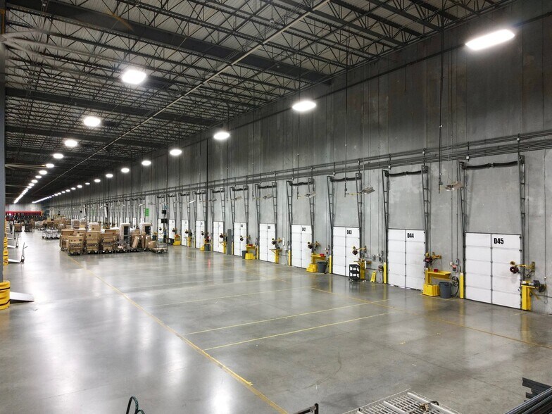 More Photos Of 33 Industrial Pky, La Porte Distribution For Sale