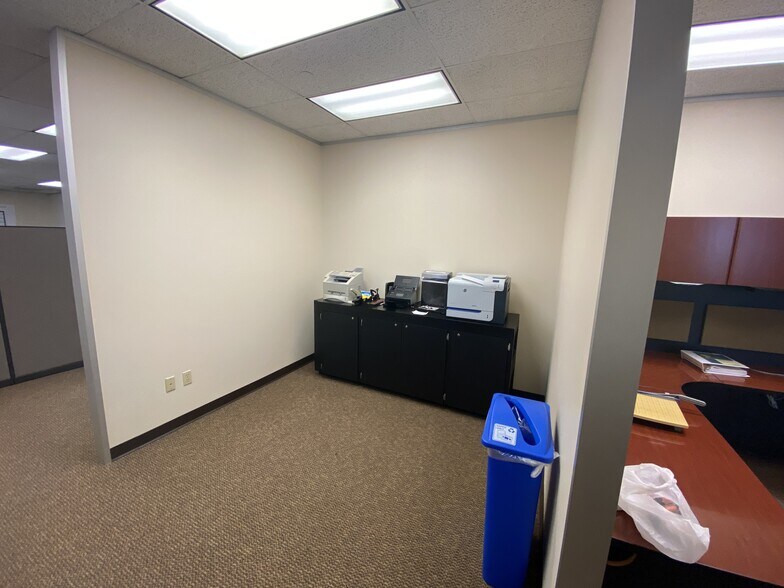 More Photos Of 820 Gessner Rd, Houston Office For Lease