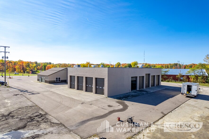 More Photos Of 500 Center St, Chardon Auto Repair For Sale