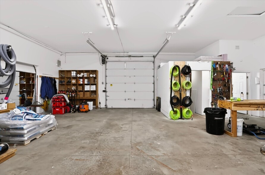 More Photos Of 291 E Two Cent Rd, Bargersville Warehouse For Sale