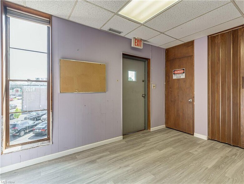 More Photos Of 680 E Market St, Akron Loft Creative Space For Lease