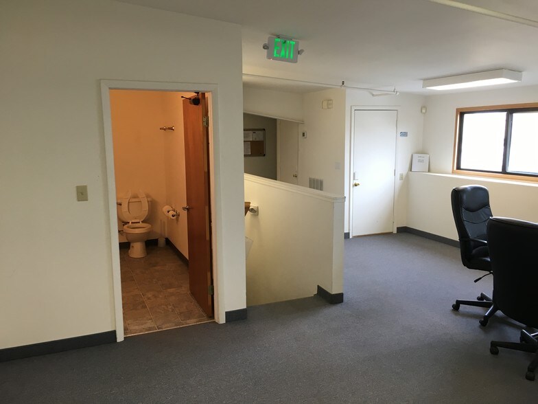 More Photos Of 14320 Longs Peak Ct, Longmont Warehouse For Sale