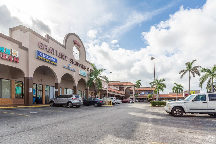 More Photos Of 1800 W 68th St, Hialeah Unknown For Lease