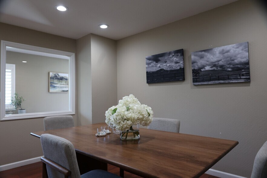 More Photos Of 501 E Washington St, Petaluma Office For Sale