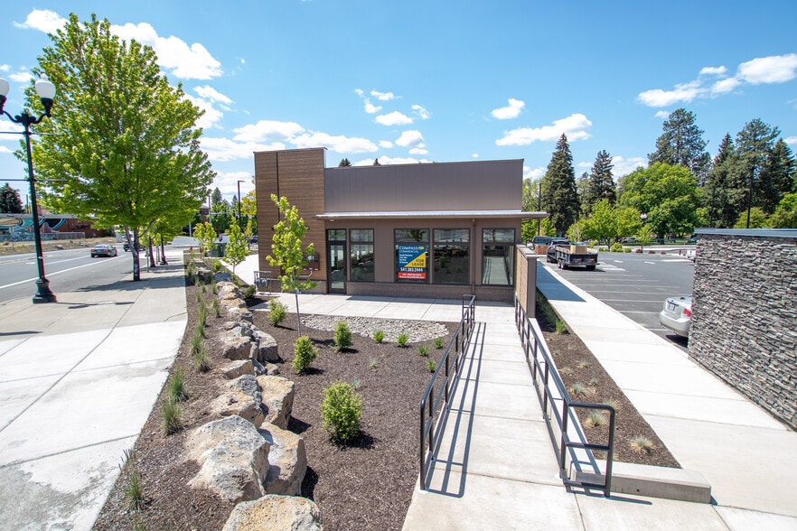 More Photos Of 1474 NW Wall St, Bend Unknown For Lease