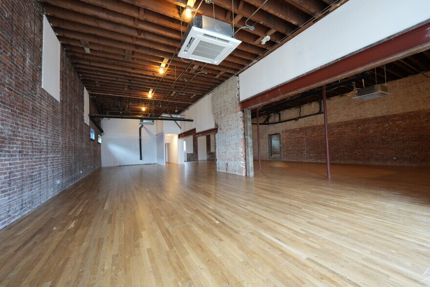 More Photos Of 1313 Hewitt Ave, Everett Storefront Retail Residential For Lease