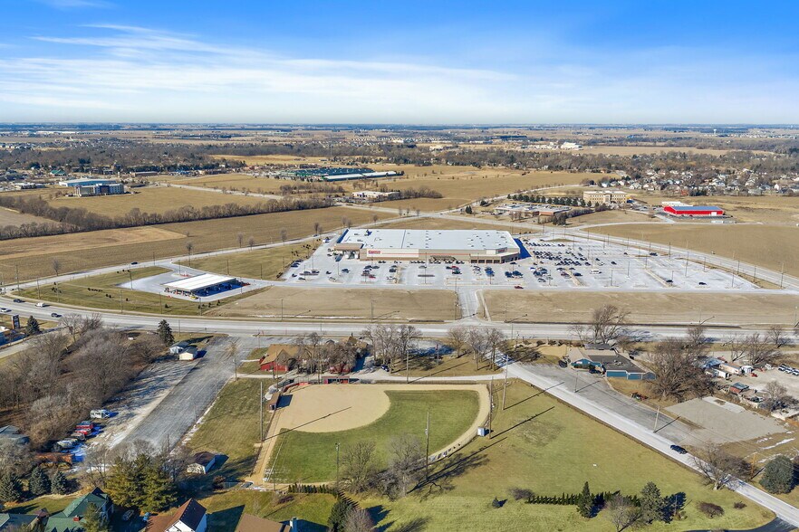 More Photos Of 9054 Veterans Pkwy, Yorkville Land For Sale