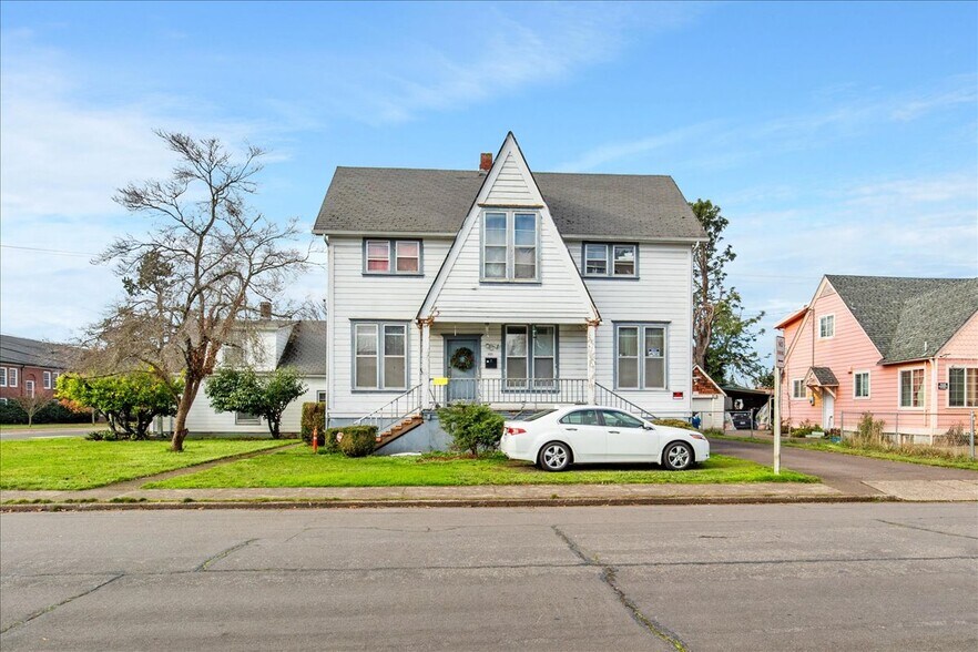 Primary Photo Of 925 14th St NE, Salem Apartments For Sale