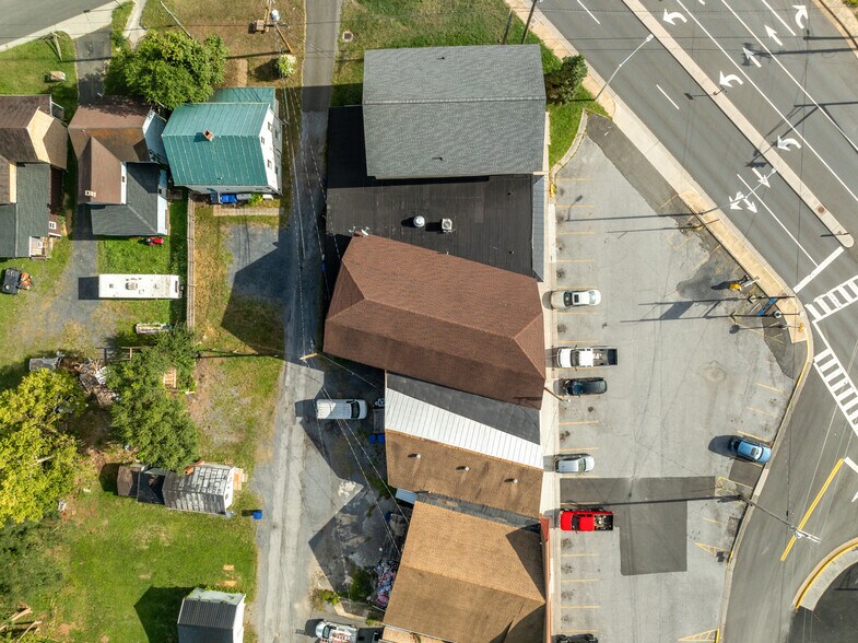 More Photos Of 111 Water St, Front Royal Loft Creative Space For Lease