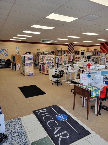 More Photos Of 750 J Clyde Morris Blvd, Newport News Freestanding For Sale