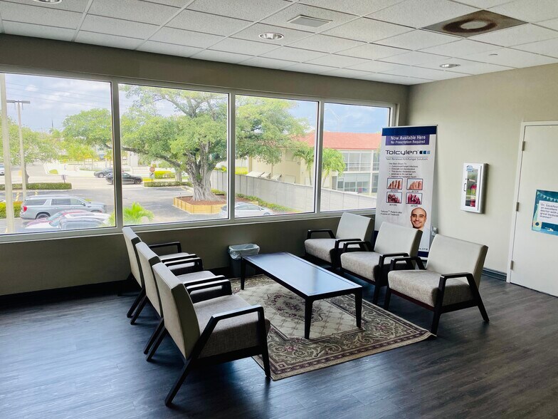 More Photos Of 2100 E Sample Rd, Lighthouse Point Coworking Space