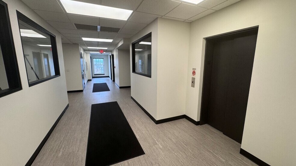 More Photos Of 1750 E Main St, St Charles Office For Sale