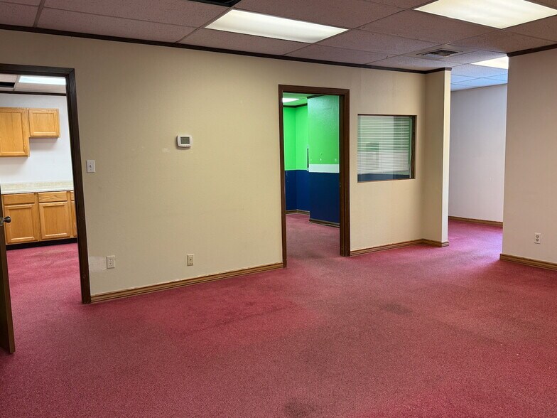 More Photos Of 1720 S 72nd St, Tacoma Medical For Lease