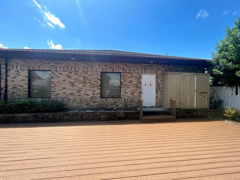 More Photos Of 5939 Virginia, New Port Richey Medical For Sale