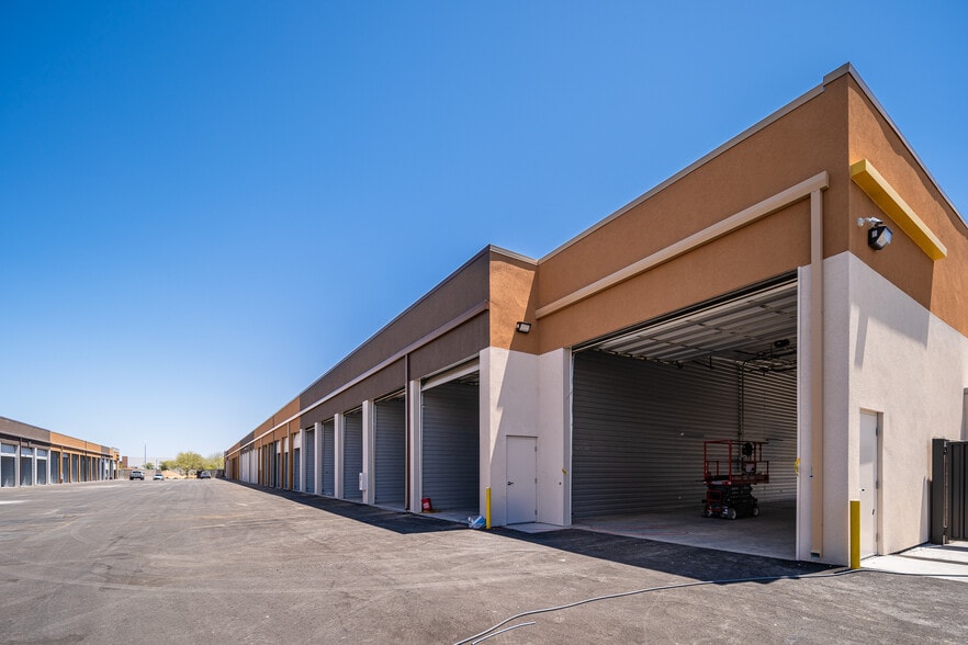 More Photos Of 390 Enterprise Pl, Chandler Self Storage For Sale