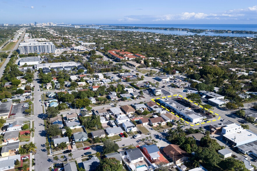 More Photos Of 2101-2109 N Dixie Hwy, Lake Worth Unknown For Lease