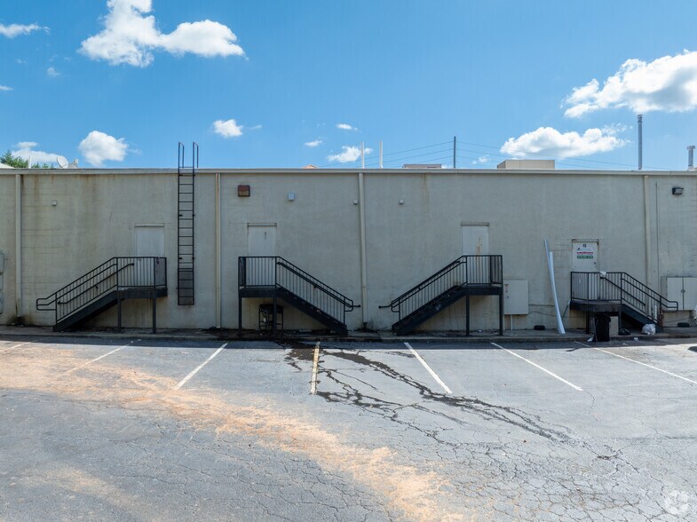 More Photos Of 11550 Jones Bridge Rd, Alpharetta Unknown For Lease