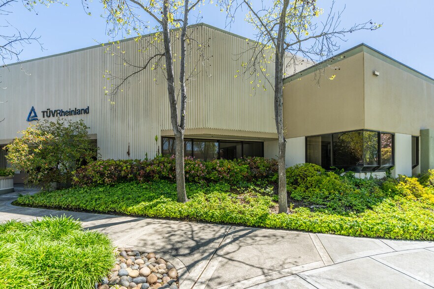 More Photos Of 1279 Quarry Ln, Pleasanton Light Manufacturing For Lease