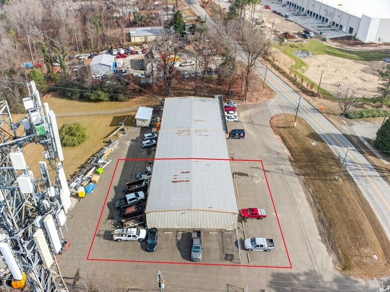 More Photos Of 1519 Camden Ave, Durham Flex For Lease
