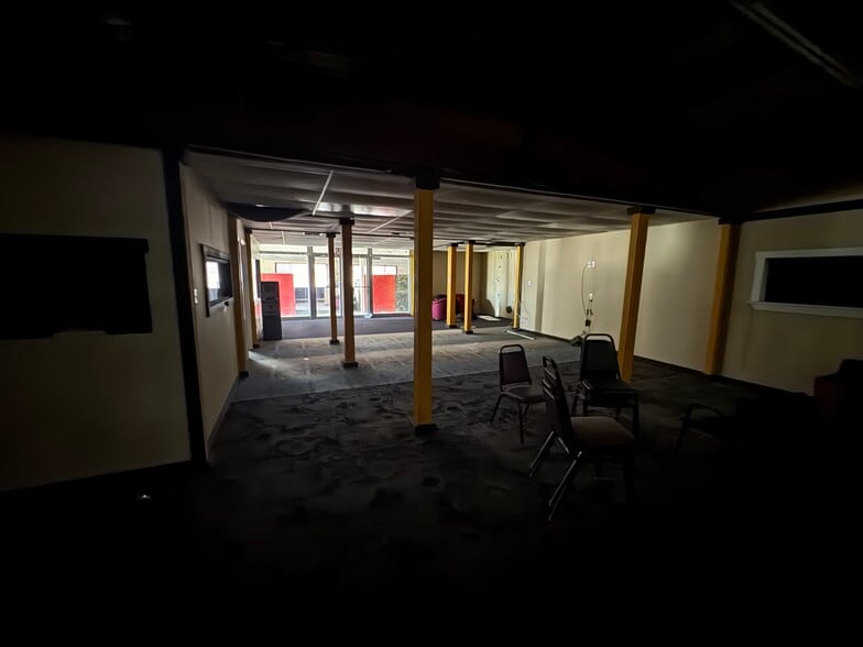 More Photos Of 14550 E Interstate 10, Marion Flex For Lease