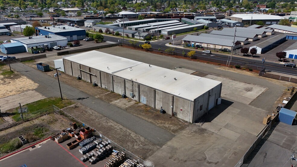 More Photos Of 250 Queen Ave SW, Albany Warehouse For Sale