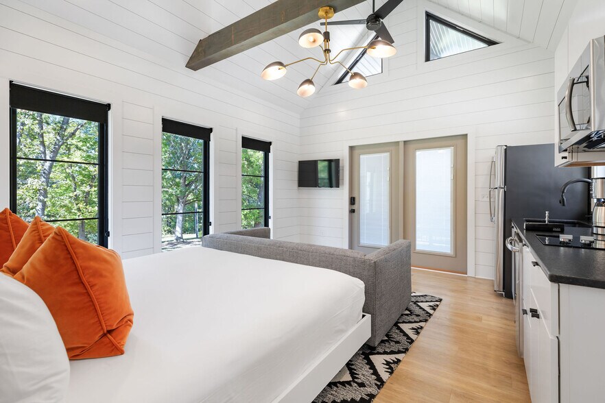 More Photos Of 26995 Reel Ln, Shell Knob Hotel For Sale