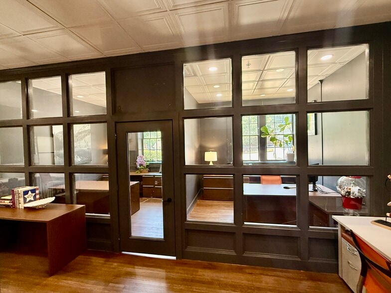 More Photos Of 675 Seminole Ave NE, Atlanta Office For Sale