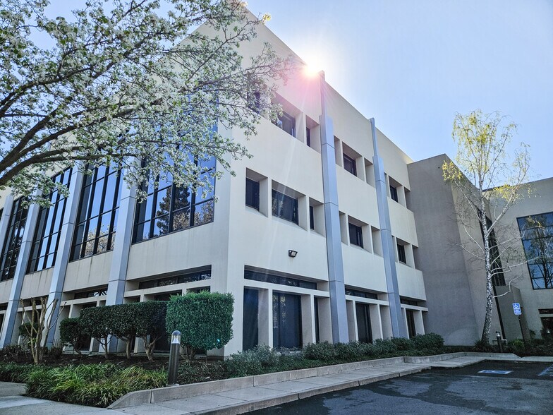 More Photos Of 7801 Folsom Blvd, Sacramento Office For Lease