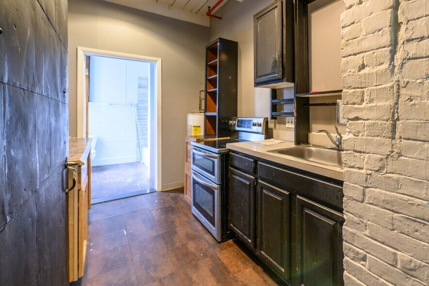 More Photos Of 464 Pratt Street Ext, Meriden Apartments For Sale