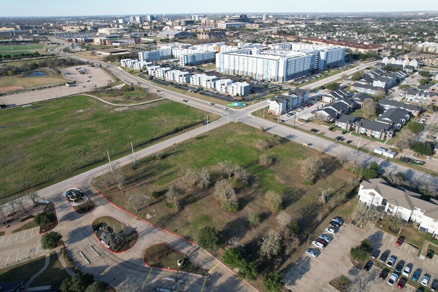 More Photos Of 501 Luther St W, College Station Land For Sale