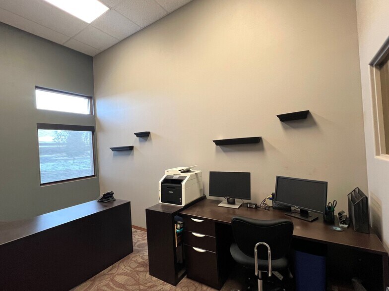 More Photos Of 6825 Burden Blvd, Pasco Medical For Sale