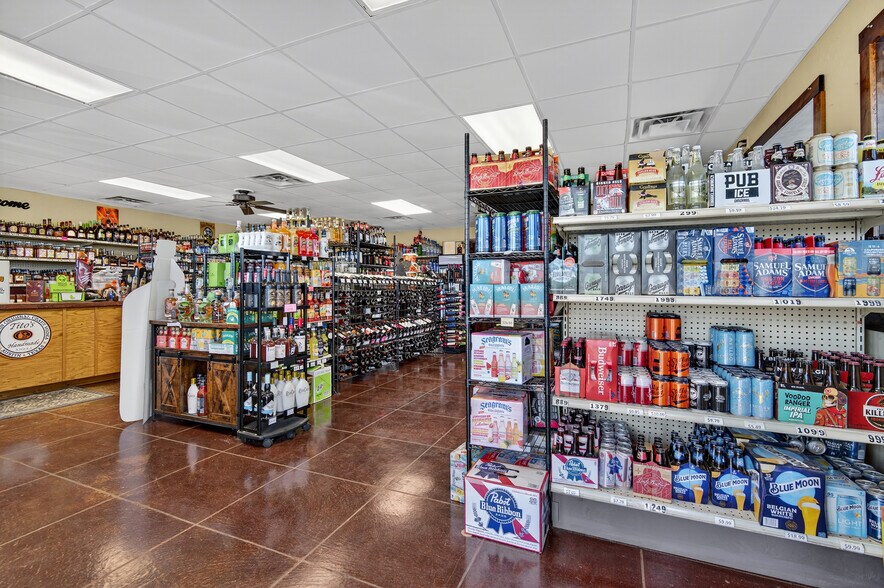 More Photos Of 1199 John Dahl Ave, Pawhuska General Retail For Sale