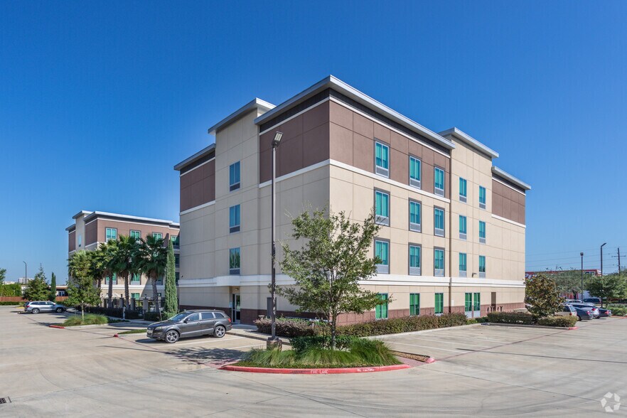 More Photos Of 9300 Main St, Houston Hotel For Sale