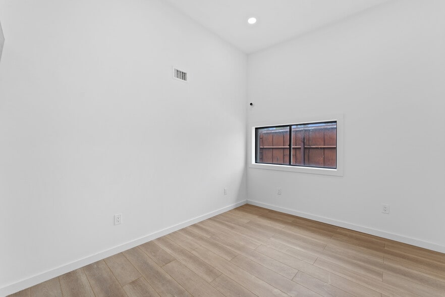 More Photos Of 470 Belleville Tpke, North Arlington Warehouse For Sale